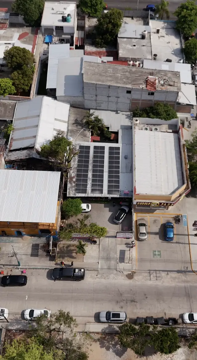 Instalación de paneles solares de Solartiva en Chiapas