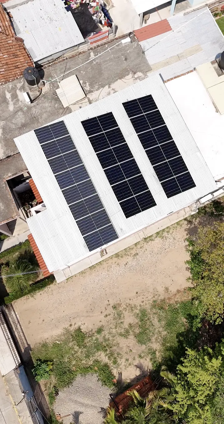 Instalación de paneles solares de Solartiva: Despacho contable en Villaflores