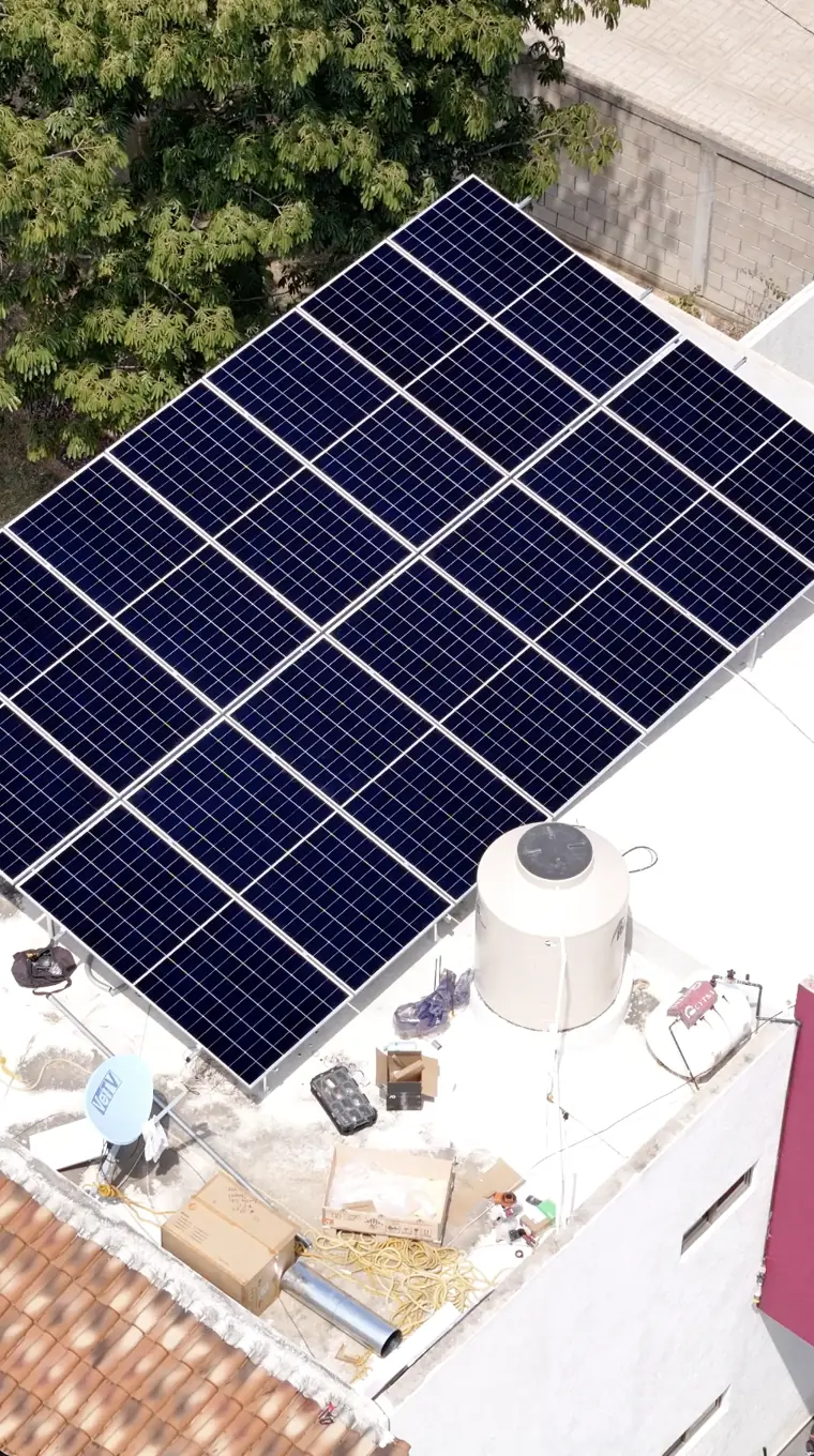 Instalación de paneles solares de Solartiva: Residencia en San Fernando